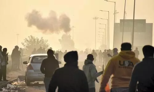 Farmers stay put at Punjab-Haryana borders for heading to Delhi