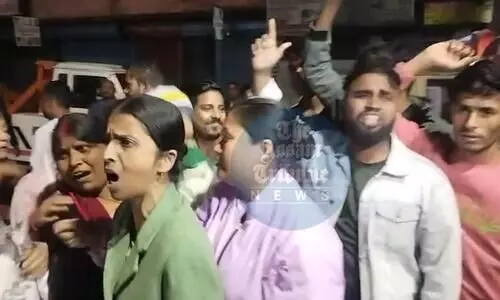 Guwahati: Scuffle breaks out between two groups during Saraswati Puja celebration