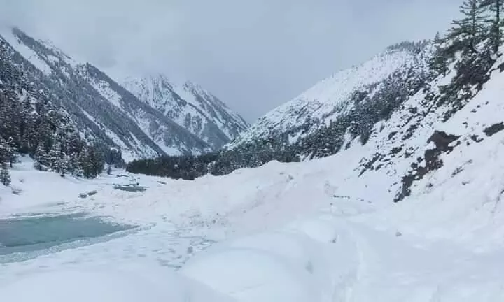 Himachal: Avalanche hits Lahaul-Spiti after snowfall Himachal: Avalanche hits Lahaul-Spiti after snowfall