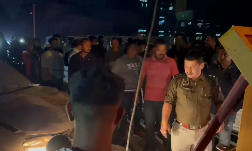 Fatal accident sparks mob justice: Man thrashed after vehicle hits pedestrian in Pathsala Fatal accident sparks mob justice: Man thrashed after vehicle hits pedestrian in Pathsala