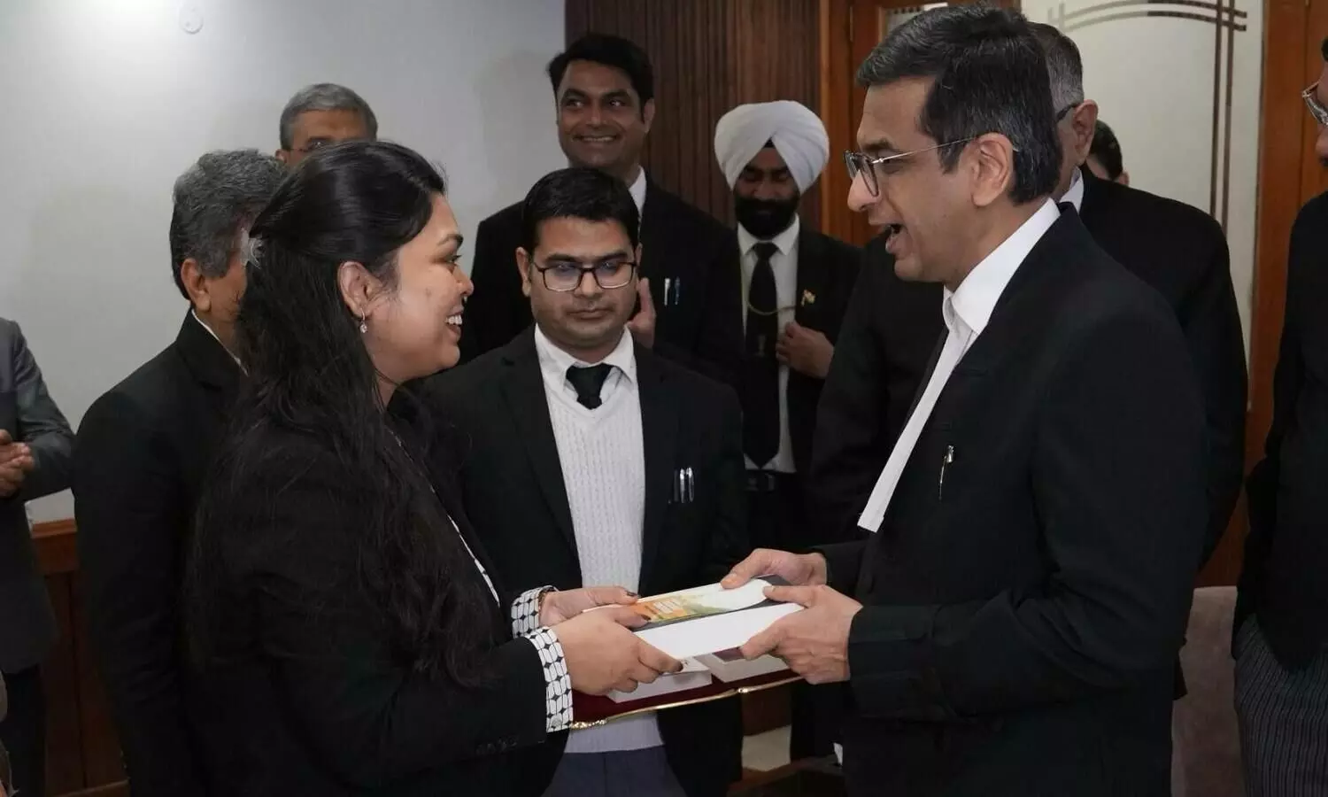CJI Chandrachud felicitates SC cooks daughter for securing US scholarships