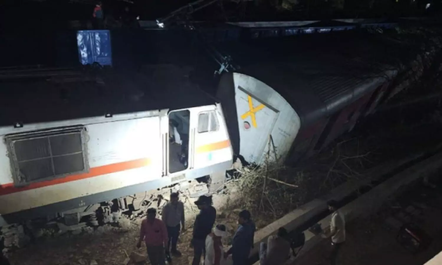 Four coaches, engine of superfast train derail in Ajmer; several injured