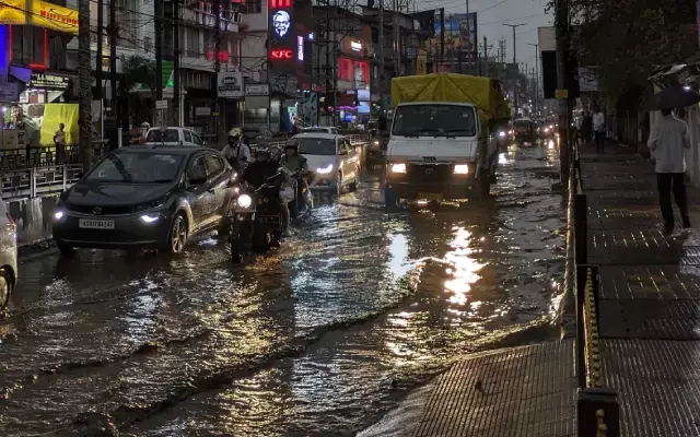 Heavy rainfall likely to lash Assam till April 4 Heavy rainfall likely to lash Assam till April 4