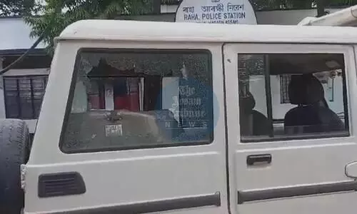 Assam: Miscreants pelt stones at cops, police vehicle damage in Raha
