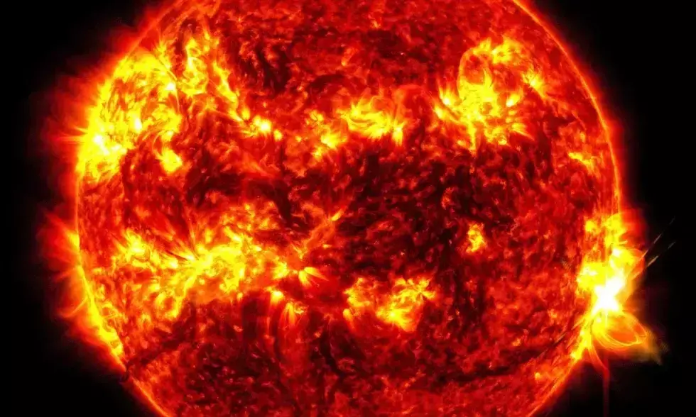 Sun shoots out the biggest solar flare in almost 2 decades