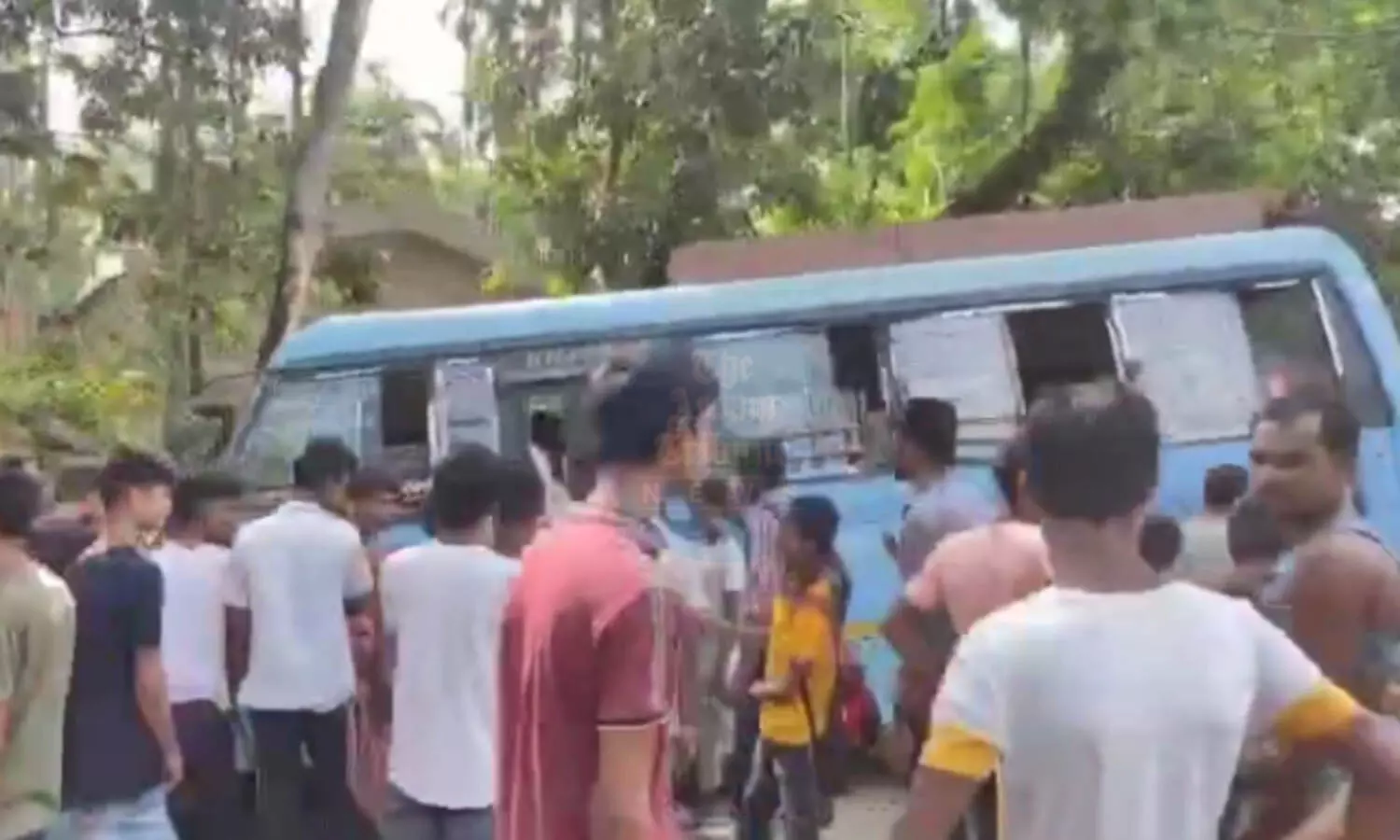 Assam: 34 injured after bus meets with accident in Hailakandi