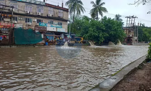 Guwahati: Traffic restrictions imposed due to artificial flood at Rajgarh Road