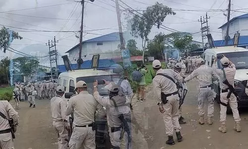 Manipur: 10 injured as security forces hurl tear gas shells at IDPs