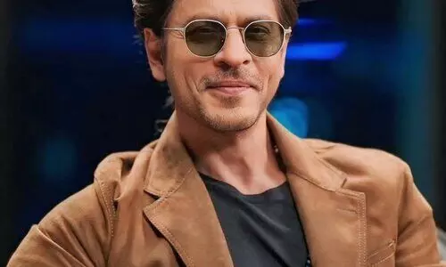 Lawyer Faizan Khan nabbed from Chhattisgarh for threatening Shah Rukh Khan