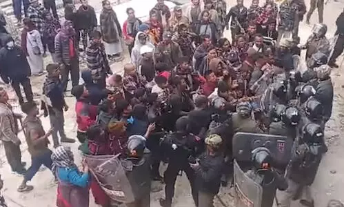 Six injured in clash between police & protesters in Meghalayas Mawkynrew