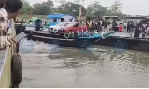 Major scare at Majuli Afolamukh ghat as ferry collision sparks panic