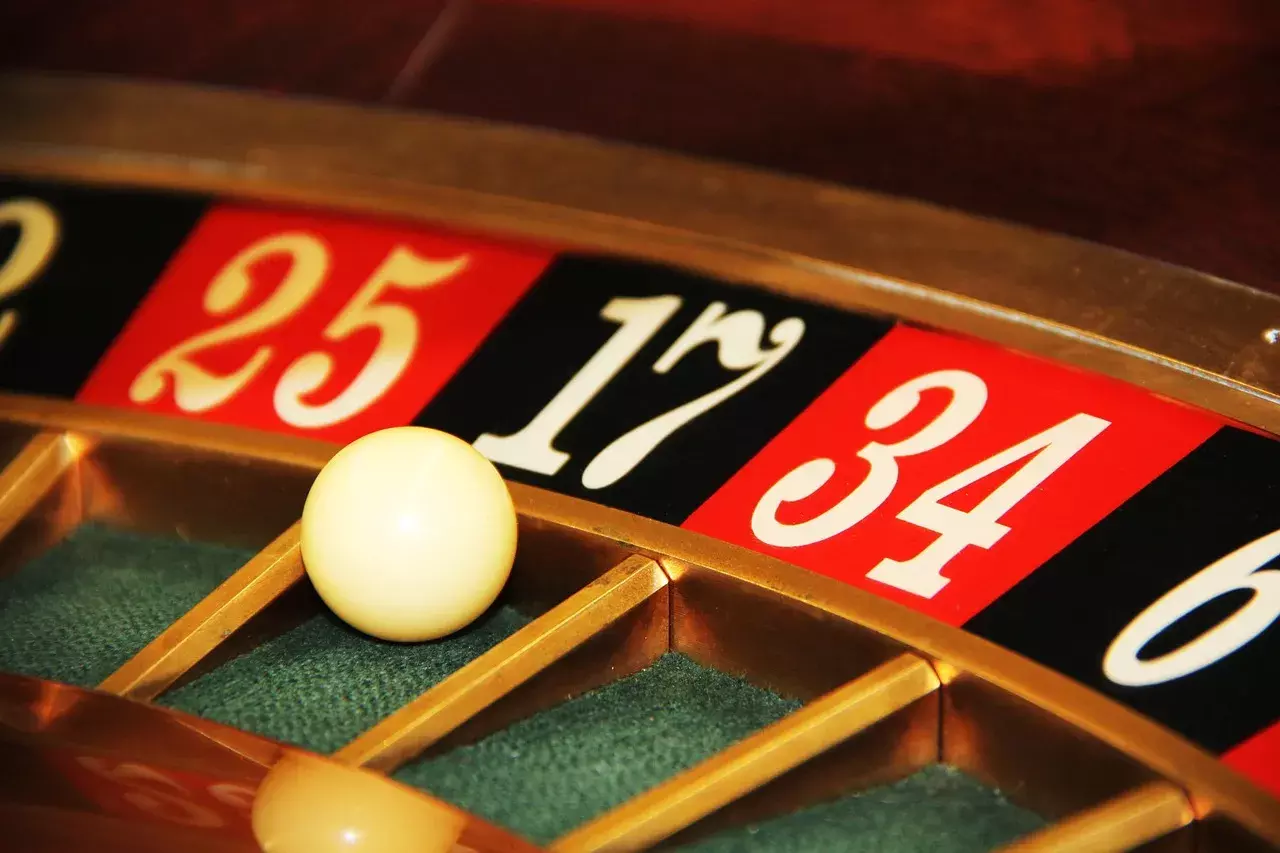 SMART CASINOS: HOW AI IMPROVES SECURITY, FAIR PLAY, AND PERSONALIZED GAMES