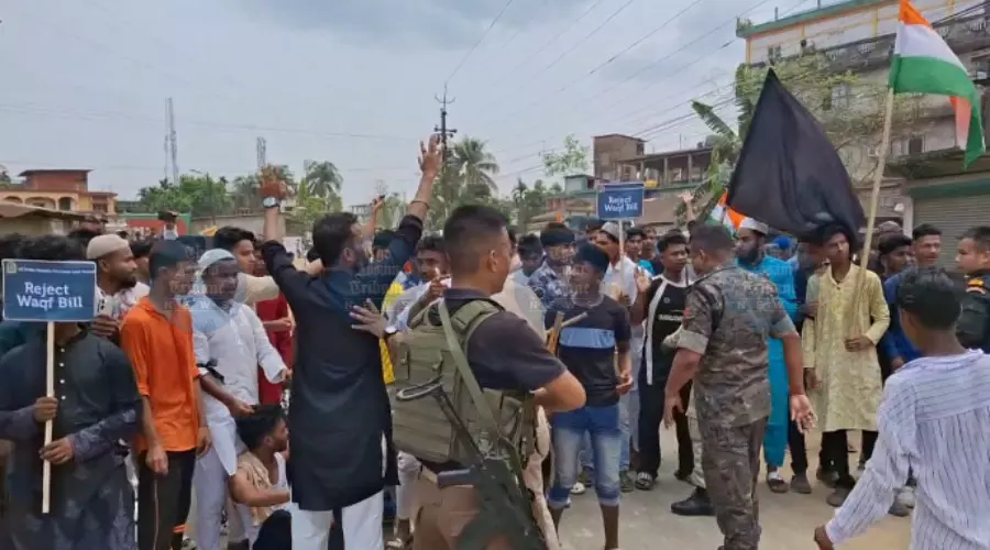 Waqf Act protest turns violent in Silchar; police, protesters clash in Chamra Godam Waqf Act protest turns violent in Silchar; police, protesters clash in Chamra Godam