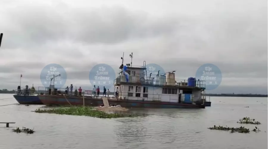 Rising Brahmaputra floods Dakshinpat Ghat, Jorhat-Majuli ferry services disrupted Rising Brahmaputra floods Dakshinpat Ghat, Jorhat-Majuli ferry services disrupted