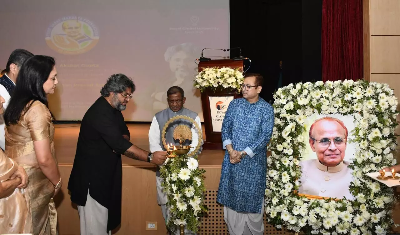 Author Akshat Gupta Delivers Powerful Lecture At 10th Prof Sarat Mahanta Lecture Author Akshat Gupta Delivers Powerful Lecture At 10th Prof Sarat Mahanta Lecture