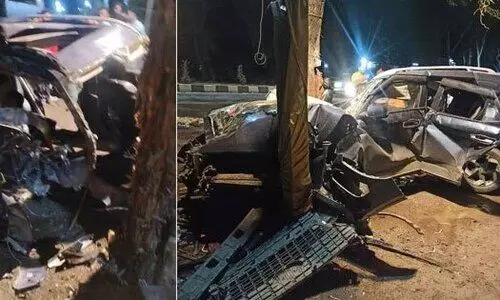 Three killed as car rams into electric pole in Bhopal