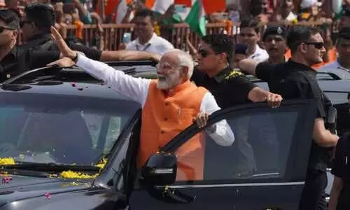 Amid Bharat Mata ki Jai chants, PM Modi receives rousing welcome in Vadodara