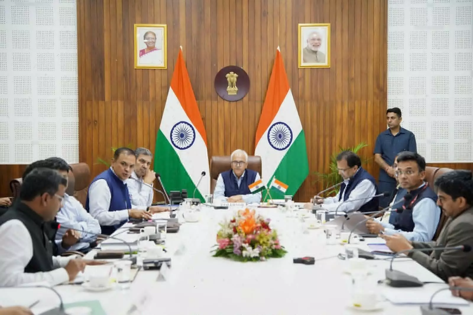 Union Home Secretary reviews IDP relief, Indo-Myanmar border fencing in Manipur Union Home Secretary reviews IDP relief, Indo-Myanmar border fencing in Manipur