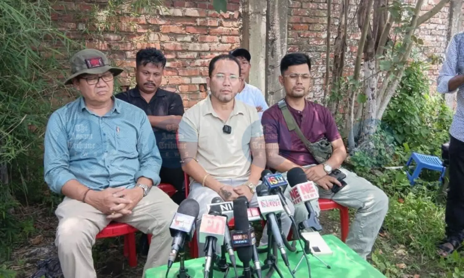 Manipur’s protesters face brooms, not jail time, in unique police response Manipur’s protesters face brooms, not jail time, in unique police response
