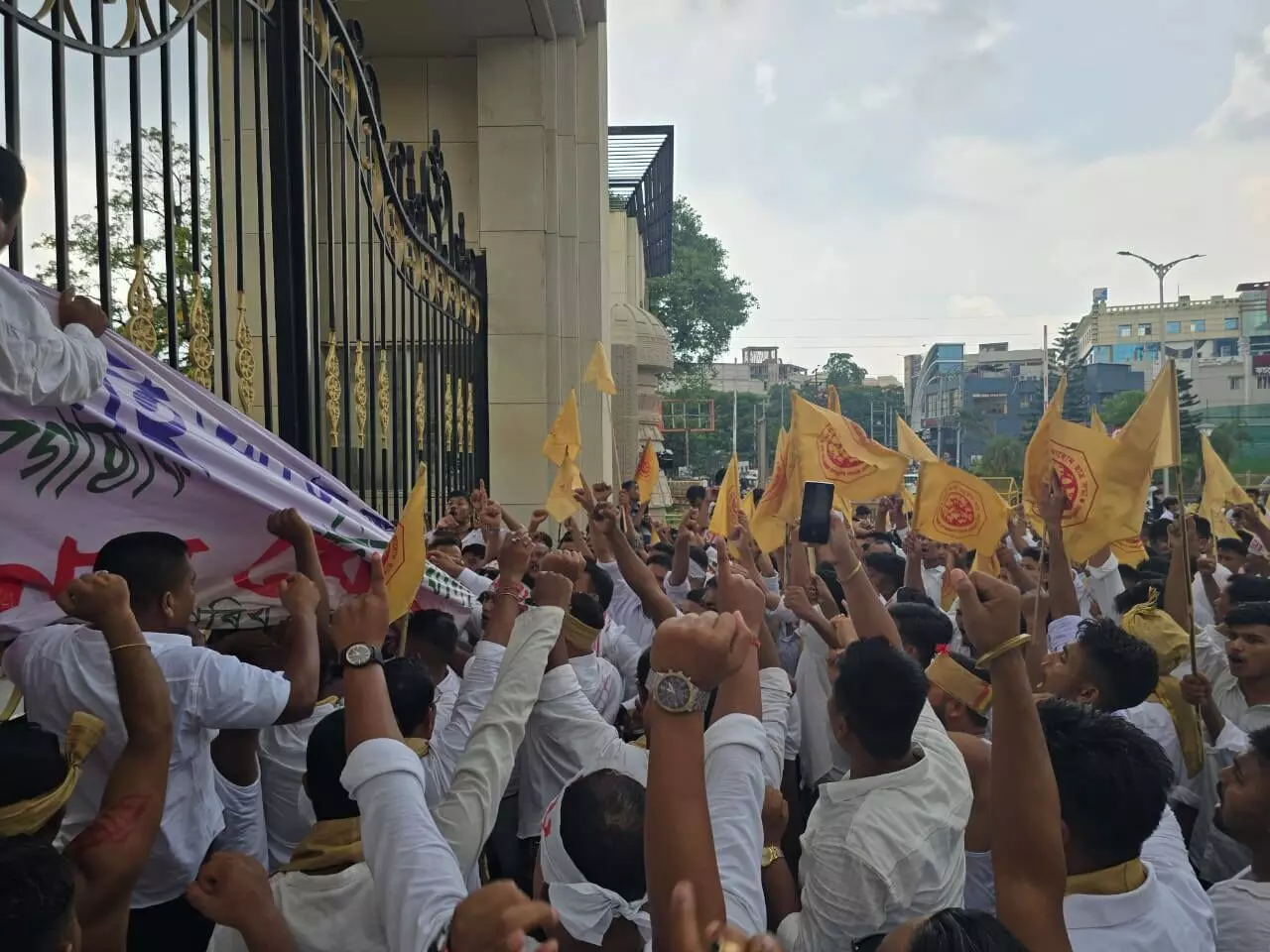 Tai Ahom ST status protest turns tense near Assembly; ATASU leaders detained Tai Ahom ST status protest turns tense near Assembly; ATASU leaders detained