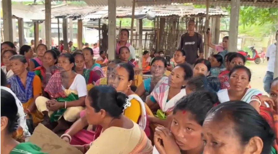 Resistance mounts in Parbatjhora as protest over Adani land deal enters Day 4 Resistance mounts in Parbatjhora as protest over Adani land deal enters Day 4