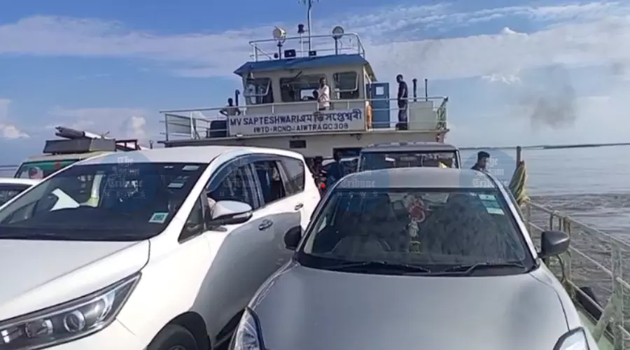 Second ferry gets stuck in Brahmaputra sandbank near Majuli, triggers panic Second ferry gets stuck in Brahmaputra sandbank near Majuli, triggers panic