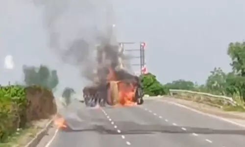 One killed as chemical tanker catches fire on Jaipur-Ajmer Highway