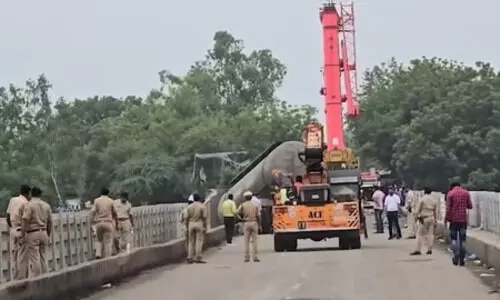 Vadodara bridge collapse: Death toll rises to 9, PM Modi expresses grief