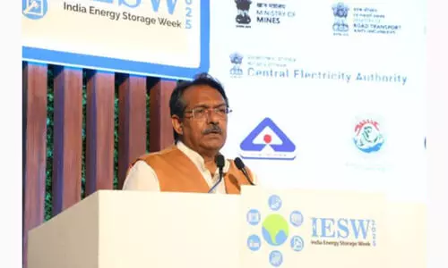 India on track to achieve clean mobility goals: Minister