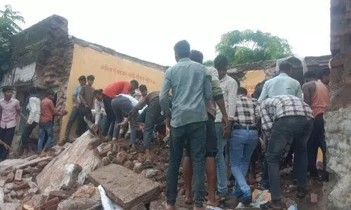 Government orders investigation after collapse of Raj school building: 10 children saved, 4 killed