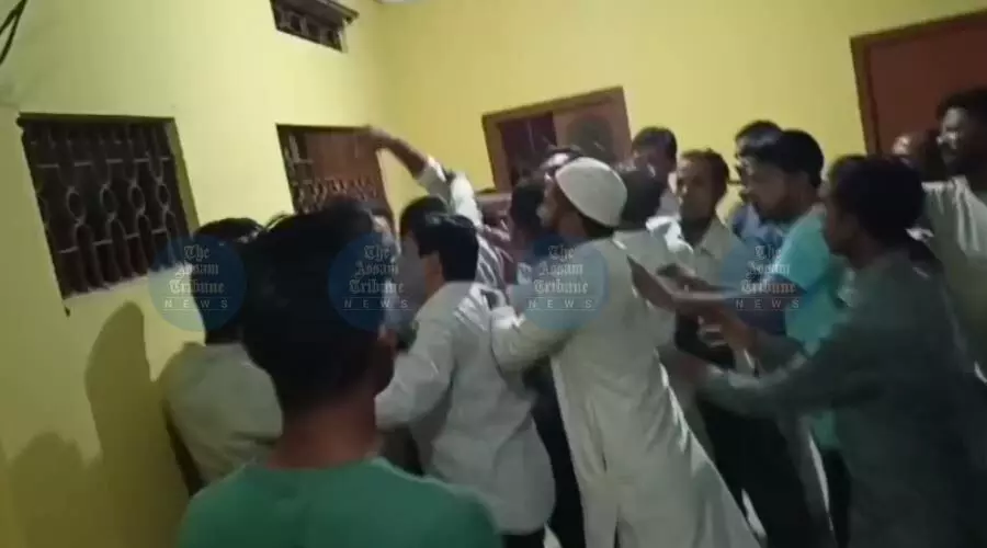 Factional clash erupts at Congress meet in Sribhumi; several injured Factional clash erupts at Congress meet in Sribhumi; several injured