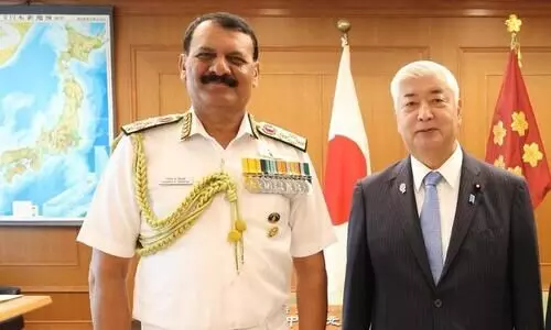 Developing strategic connections is discussed by the Japanese Defense Minister and the Indian Navy Chief