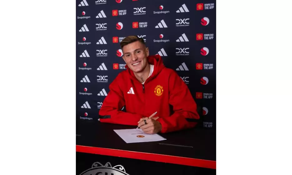 Benjamin Sesko joins Manchester United on a five-year contract