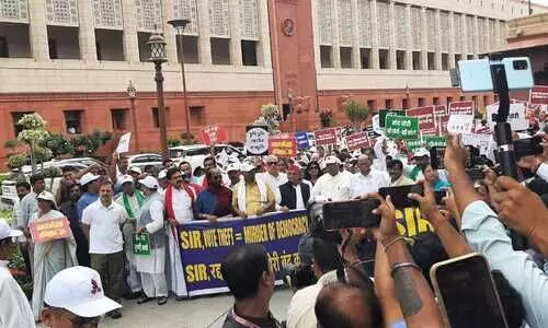 Protest over Bihar ‘SIR’, ‘vote chori’ sees Oppn MPs detained on way to ECI
