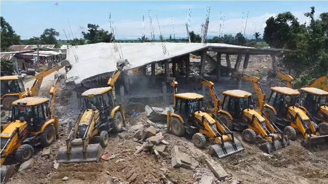 Mosque razed, tensions flare on Day 2 of Japoriguri eviction drive in Biswanath