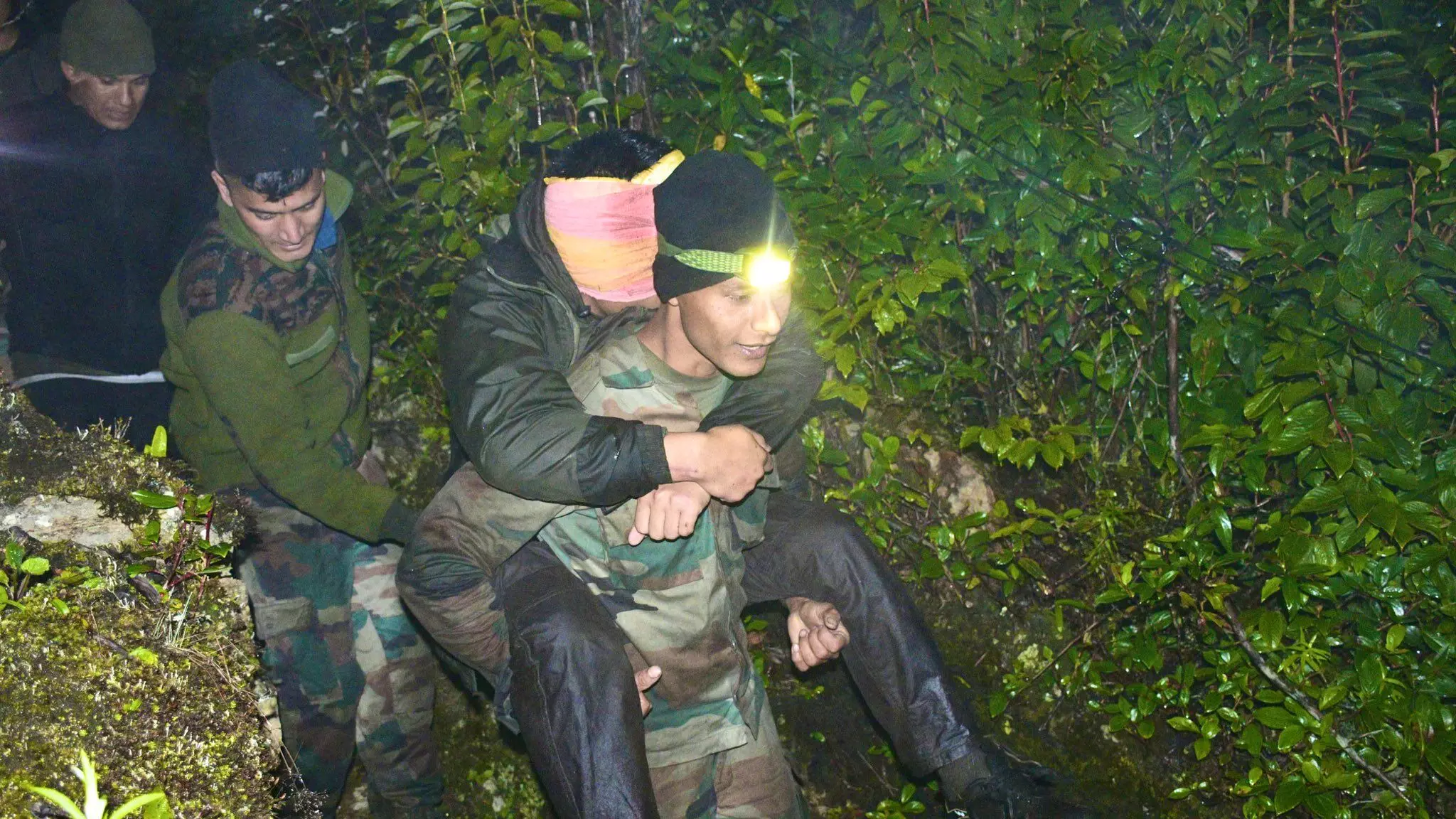 Indian Army rescues injured constable from remote RR Hill area in Arunachal Pradesh Indian Army rescues injured constable from remote RR Hill area in Arunachal Pradesh
