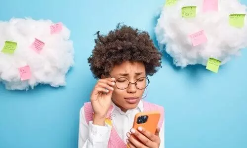 Mobile Dopamine: How to Entertain Yourself Without Overloading Your Brain