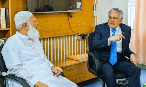 After 10 years,  Pakistan’s top envoy visits Dhaka; Bangladesh raises 1971 apology