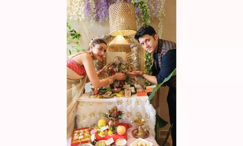 Surbhi Chandna greets Gannu Bappa with delectable bhog and soulful aartis