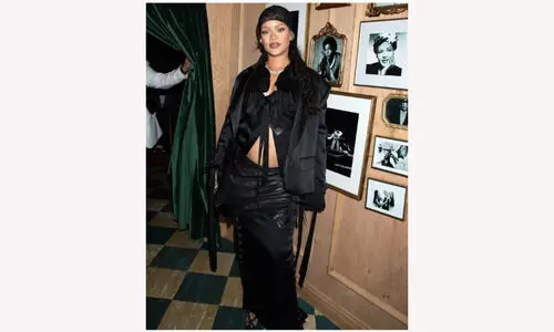 When Rihanna reaches her 20-year Hollywood milestone, she becomes emotional and said Every single one  played a very crucial role