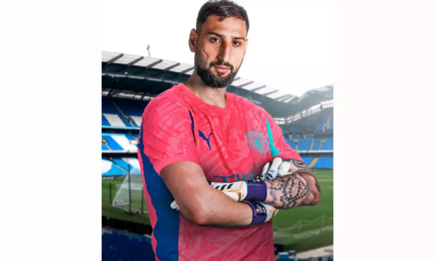 Gianluigi Donnarumma joins Man City after signing long-term five-year deal Gianluigi Donnarumma joins Man City after signing long-term five-year deal