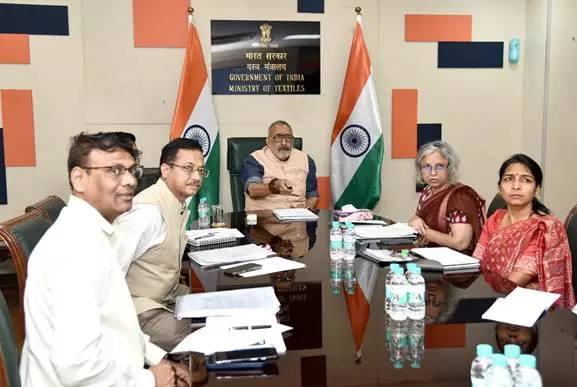 550 centres to be opened by govt for cotton procurement from farmers at MSP