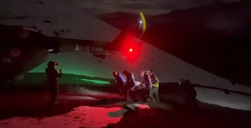 Indian Army’s daring night rescue airlifts South Korean couple from 17,000 ft in Ladakh