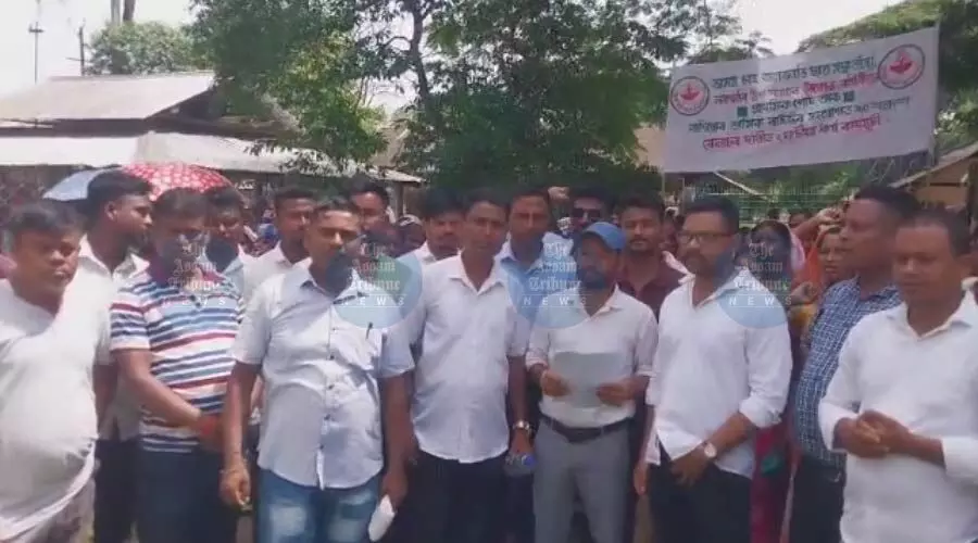 Tea workers in Jorhat protest against reduced puja bonus, demand 20%