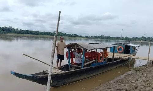 Dibrugarh’s Burhi Dehing gets new mechanised boat service; farmers welcome boost
