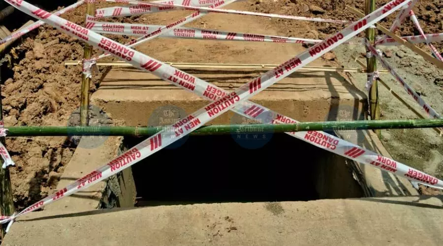 After civic fatalities, CM orders PWD to fix manholes, roads before Durga Puja