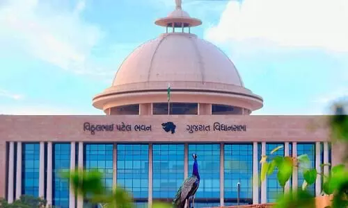 Factories amendment bill passed in Gujarat Assembly permits women for night shifts