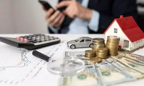 8 Smart Ways to Manage Money & Secure Your Family’s Future