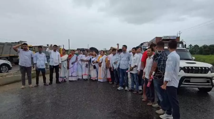 Moran community’s ST stir intensifies; trade blockade cripples Tinsukia exports