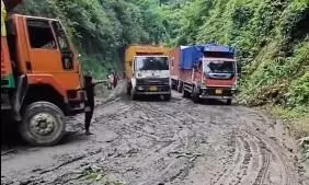 Slippery roads & equipment shortage leaves 800+ trucks stuck on Aizawl-Silchar route